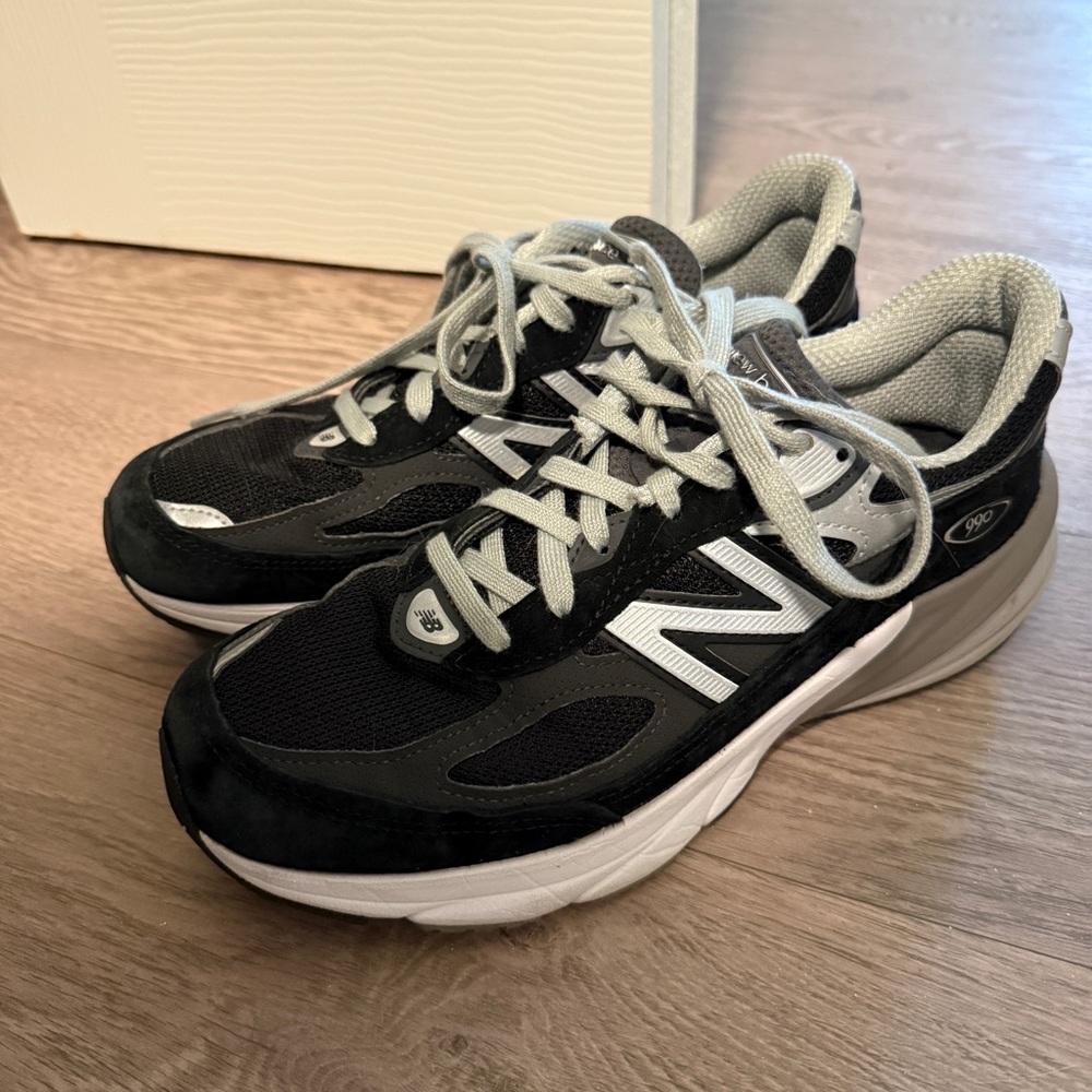 New Balance 990v6 Black and White Sneakers size 9 made in USA
